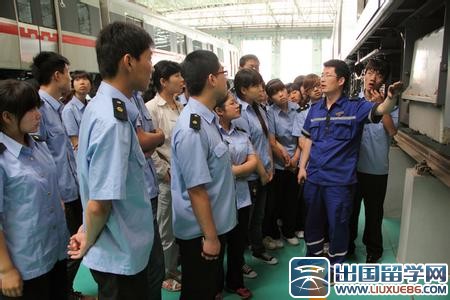 大一暑期社会实践报告