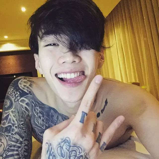 朴宰范(jay park),有关注韩流的朋友对社长都不会陌生,他创立的独立