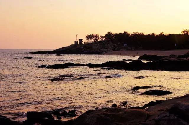 中国夏天最适合去旅游的八大海滩