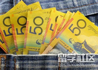 australian_dollars.jpg australian_dollars.jpg