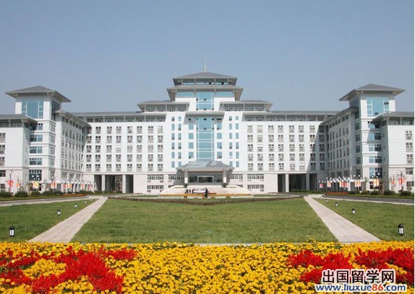 2013年南京农业大学本科招生4500人 学费4600元