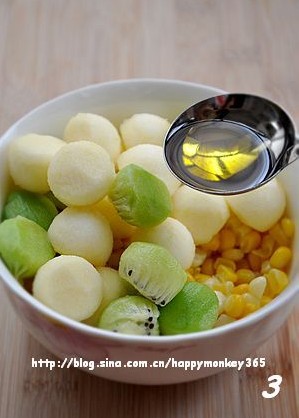橄榄油玉米水果沙拉