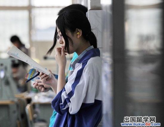 2013年5月，正在紧张备战高考的湖南高三学生。资料图片