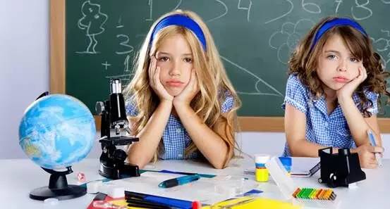 很多家长认为艺多不压身,多点特长以后好在社会上立足.