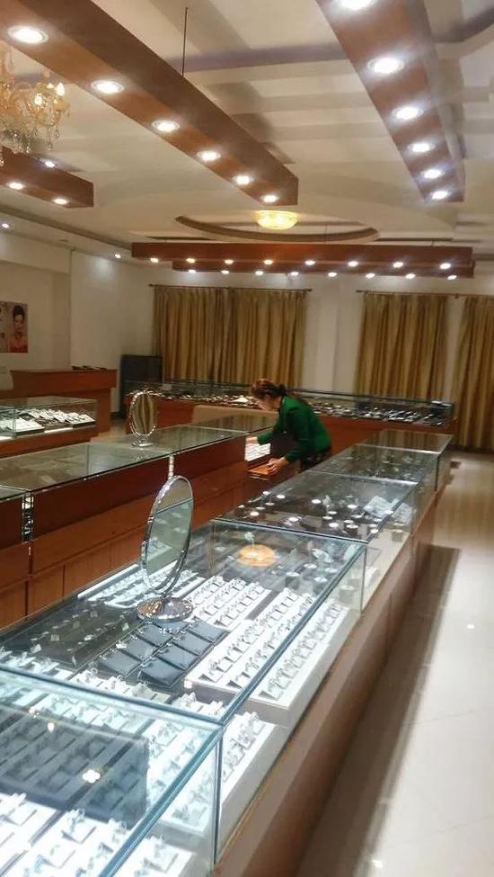 越南旅游购物点黑幕:以次充好 10倍暴利