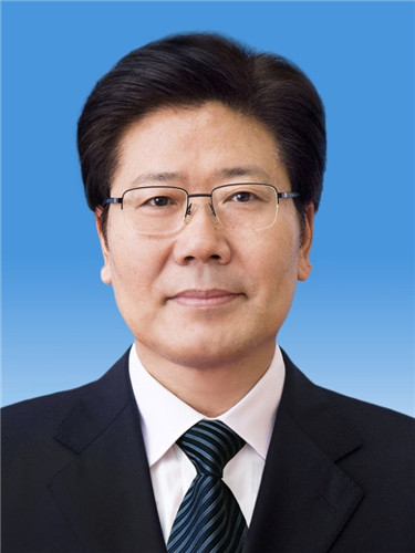 第十三届全国人民代表大会常务委员会副委员长张春贤简历