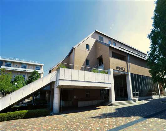 神户国际大学
