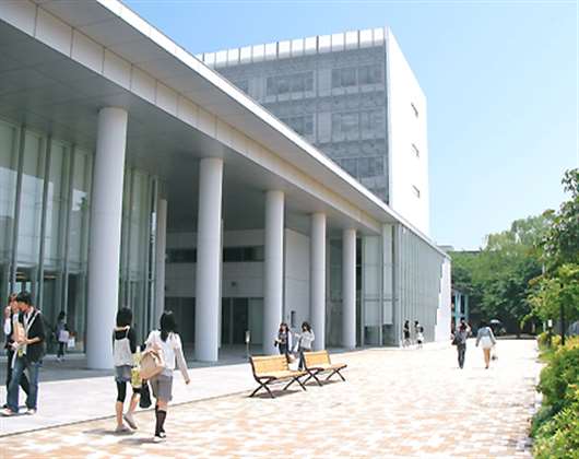 东京成德大学