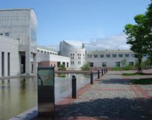 福岛大学