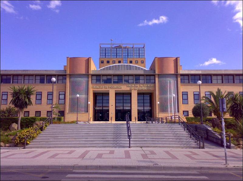 马拉加大学