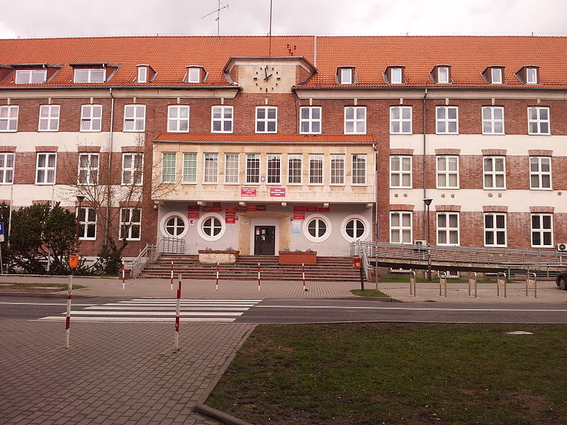 埃尔布拉格国立高等职业学校