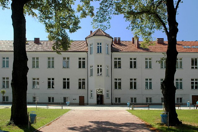 奥斯维辛国立高等教育学校