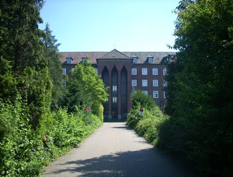 北莱茵-威斯特法伦州天主教高等专业学院