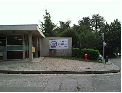 里昂中央理工学校
