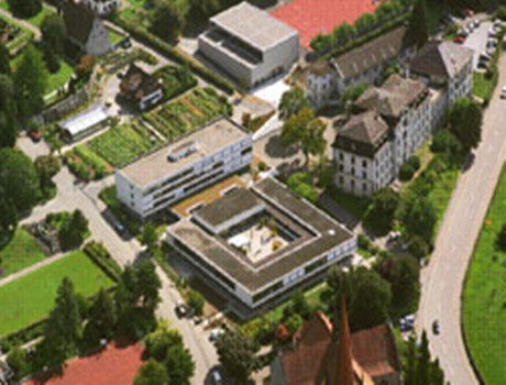 瑞士中部师范学院
