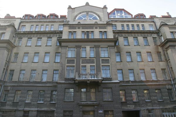 圣彼得堡国立电信大学