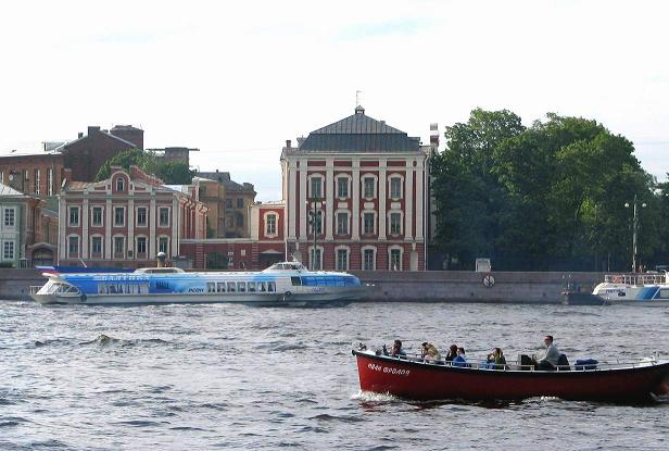 圣彼得堡国立水上交通大学