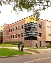 悉尼商業技術學校