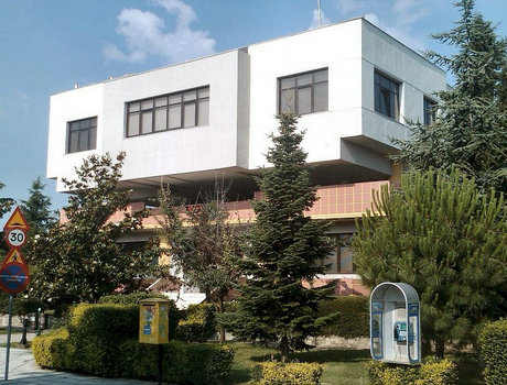 中马其顿技术教育学院