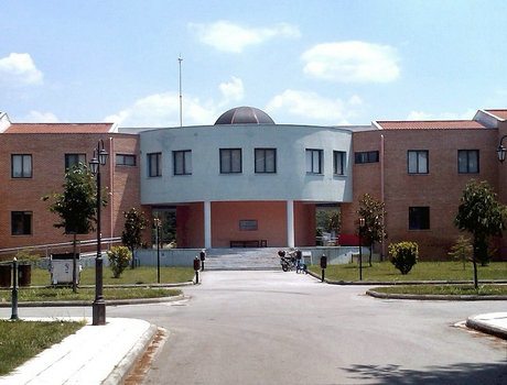 中马其顿技术教育学院